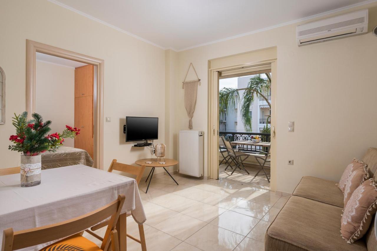 Luxury Coastal Retreat, Mountain View Balcony With Palm Trees & Parking Apartment Chania  ภายนอก รูปภาพ