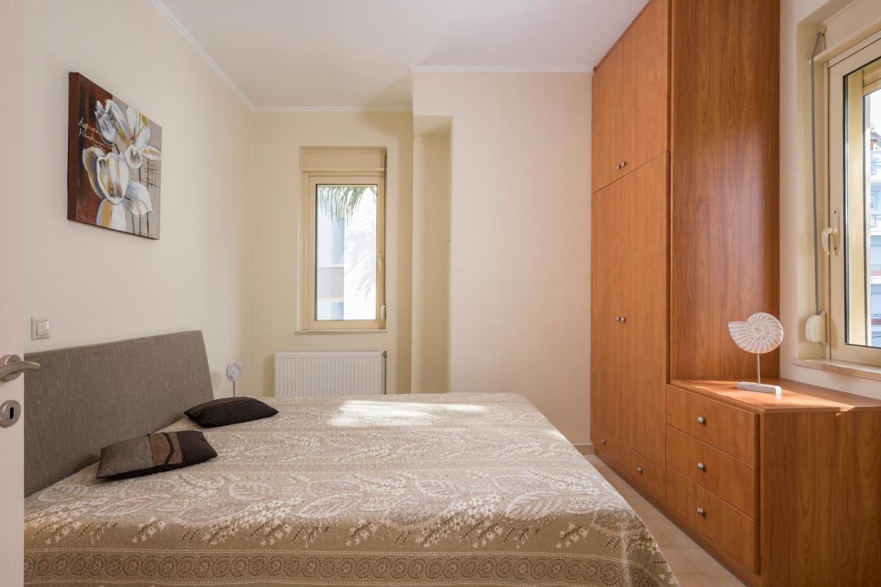 Luxury Coastal Retreat, Mountain View Balcony With Palm Trees & Parking Apartment Chania  ภายนอก รูปภาพ